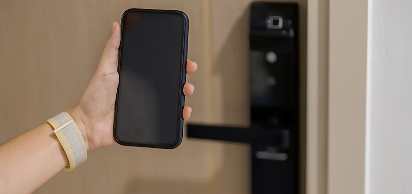 Keypad Wifi Locks Repair And Installation in Foothill Farms, CA