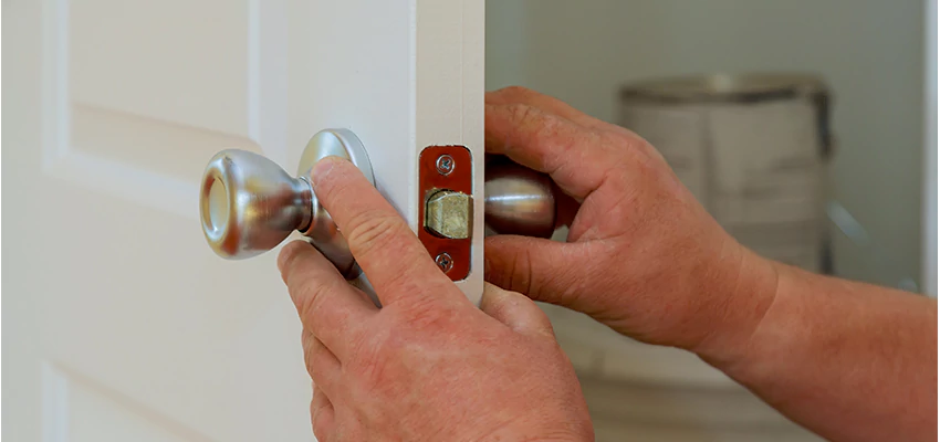 AAA Locksmiths For lock Replacement in Foothill Farms, California
